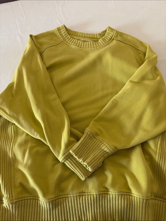 aerie Tops - Yellow aerie sweatshirt